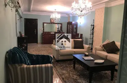 شقة - 3 غرف نوم - 2 حمامات للبيع في الهضبة العليا - المقطم - القاهرة