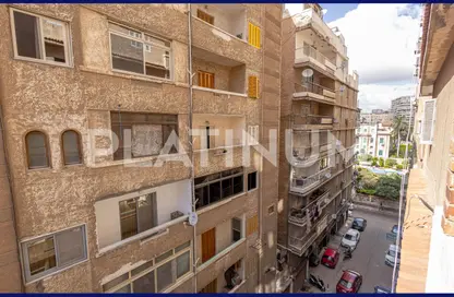 شقة - 3 غرف نوم - 2 حمامات للبيع في شارع عدلي يكن - سان ستيفانو - حي شرق - الاسكندرية