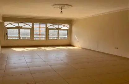 شقة - 3 غرف نوم - 2 حمامات للبيع في شارع الجهاد - المنطقة الأولى - مدينة نصر - القاهرة