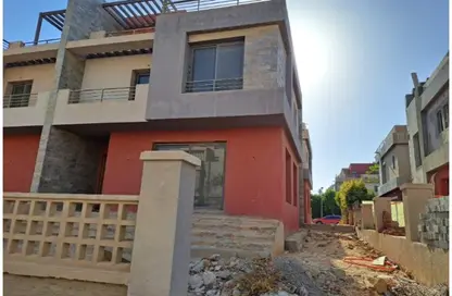 Villa - 4 Bedrooms - 3 Bathrooms for sale in Al Reem Residence - 26th of July Corridor - 6 October City - Giza