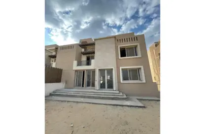 Villa - 5 Bedrooms - 6 Bathrooms for sale in Taj City - 5th Settlement Compounds - The 5th Settlement - New Cairo City - Cairo