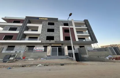 شقة - 3 غرف نوم - 3 حمامات للبيع في المجاورة الاولي - الحي الثامن - مدينة الشروق - القاهرة