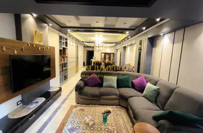 Apartment - 3 Bedrooms - 2 Bathrooms for sale in Al Farek Ismail Srhank St. - Laurent - Hay Sharq - Alexandria Apartment - 3 Bedrooms - 2 Bathrooms for sale in Al Farek Ismail Srhank St. - Laurent - Hay Sharq - Alexandria