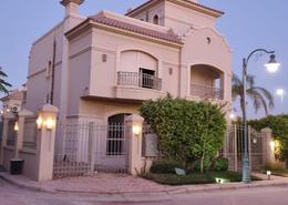 Villa - 4 bedrooms for للبيع in Al Patio - Ring Road - 6 October City - Giza