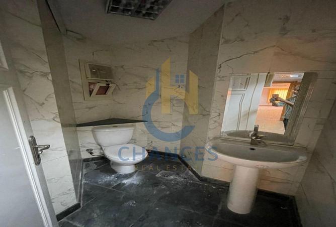 8082169 - Property Image 3