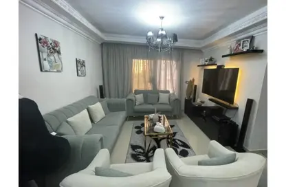 Apartment - 2 Bedrooms - 2 Bathrooms for sale in Madinaty - Cairo