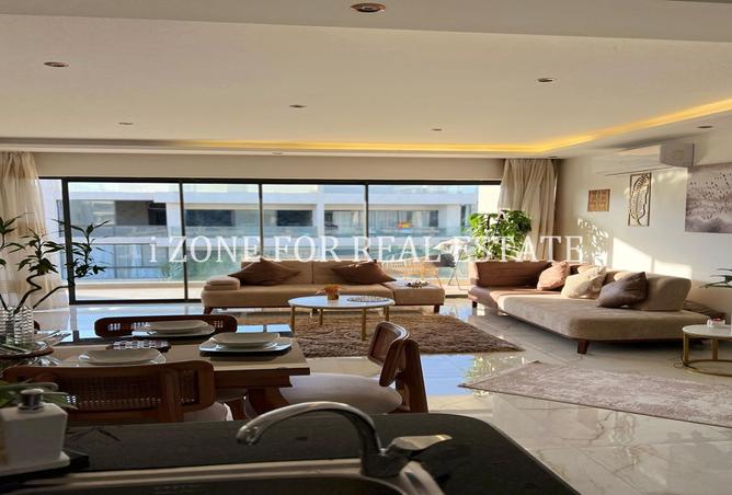 8401032 - Property Image 2