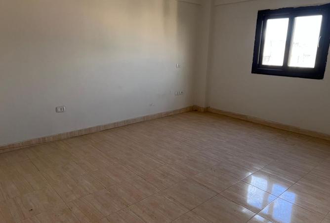 8405139 - Property Image 2