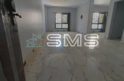 Apartment - 3 Bedrooms - 3 Bathrooms for sale in North Lotus - El Lotus - New Cairo City - Cairo