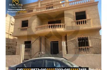 فيلا - 6 غرف نوم - 4 حمامات للبيع في رويال ميدوز - كمبوندات الشيخ زايد - الشيخ زايد - الجيزة