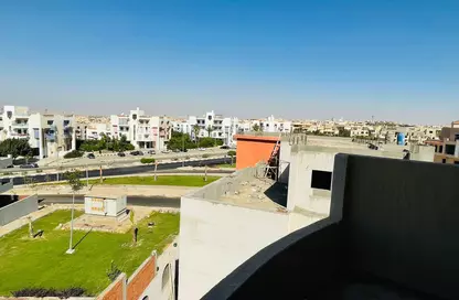 شقة - 3 غرف نوم - 2 حمامات للبيع في الحي الثالث غرب - مدينة الشروق - القاهرة