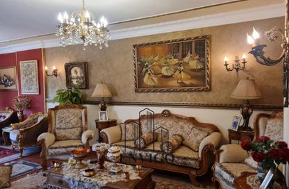 Apartment - 4 Bedrooms - 2 Bathrooms for sale in Abdullah Ibn Abbas St. - 7th District - Nasr City - Cairo