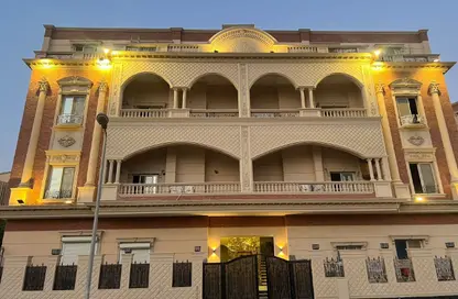 شقة - 4 غرف نوم - 3 حمامات للبيع في المنطقة د - حى جنوب الاكايمية - مدينة القاهرة الجديدة - القاهرة