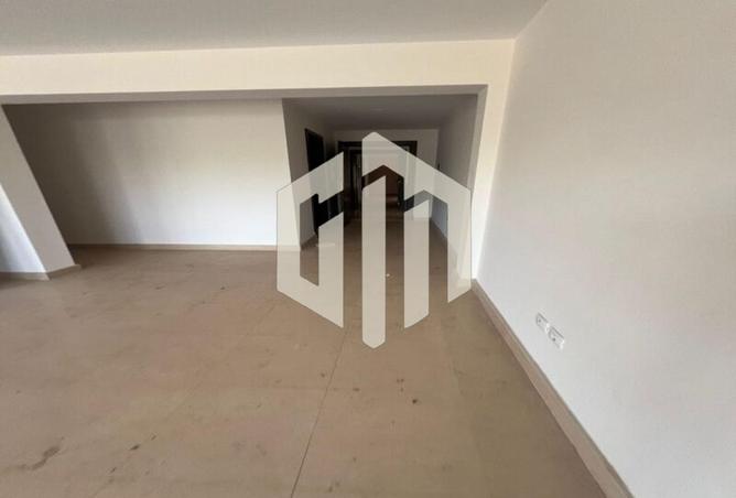 8068534 - Property Image 2