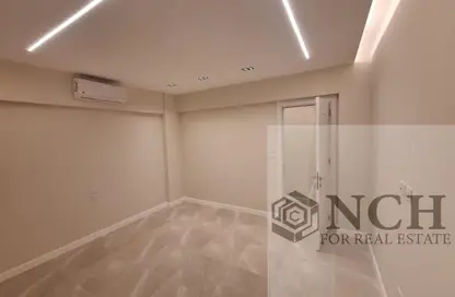 شقة - 2 غرف نوم - 2 حمامات للايجار في جاليريا  مون فالى - المستثمرين الجنوبية - مدينة القاهرة الجديدة - القاهرة