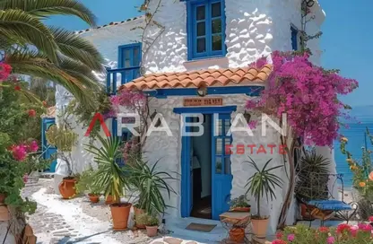 Chalet - 3 Bedrooms - 3 Bathrooms for sale in Mountain View - Ras Al Hekma - North Coast