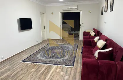 شقة - 3 غرف نوم - 2 حمامات للايجار في حدائق المهندسين - الحي الرابع - الشيخ زايد - الجيزة