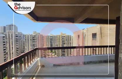 شقة - 3 غرف نوم - 2 حمامات للايجار في شارع المعسكر الرومانى - رشدي - حي شرق - الاسكندرية