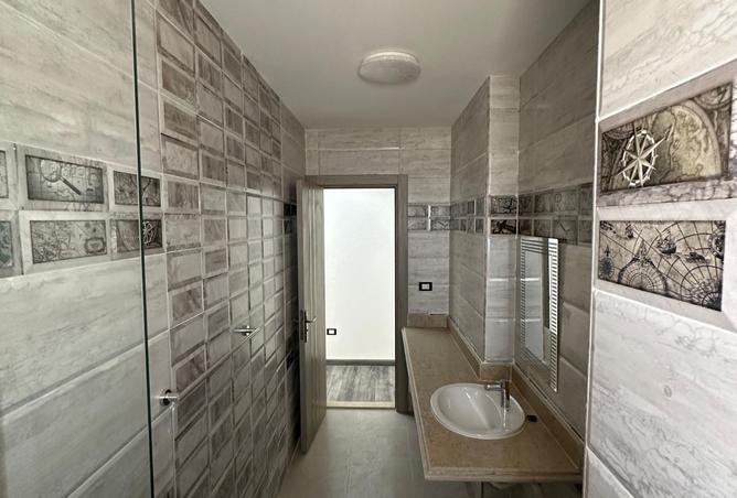 8430390 - صورة العقار 3