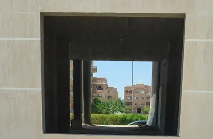 محل تجاري - استوديو للبيع في طيبة جاردنز - التوسعات الشمالية - مدينة 6 أكتوبر - الجيزة