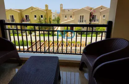 Chalet - 2 Bedrooms - 2 Bathrooms for rent in Mountain View - Ras Al Hekma - North Coast