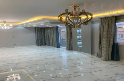 Apartment - 3 Bedrooms - 1 Bathroom for sale in Omar Ibn Al Khattab St. - Rehab City Forth Phase - Al Rehab - New Cairo City - Cairo