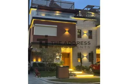 Villa - 4 Bedrooms - 4 Bathrooms for sale in Azzar - 5th Settlement Compounds - The 5th Settlement - New Cairo City - Cairo