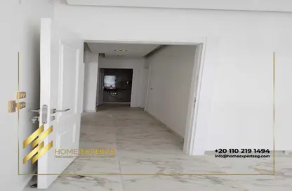 Apartment - 2 Bedrooms - 1 Bathroom for rent in Galleria Moon Valley - South Investors Area - New Cairo City - Cairo