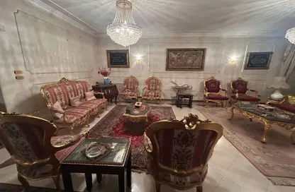 Apartment - 3 Bedrooms - 2 Bathrooms for sale in Hesham Labib St. - 8th Zone - Nasr City - Cairo
