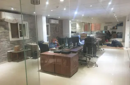 Office Space - Studio - 3 Bathrooms for rent in 10th Sector - Zahraa El Maadi - Hay El Maadi - Cairo