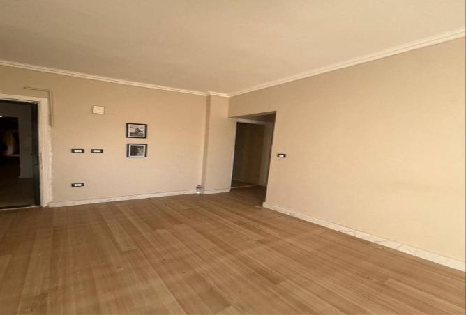 8033074 - Property Image 3