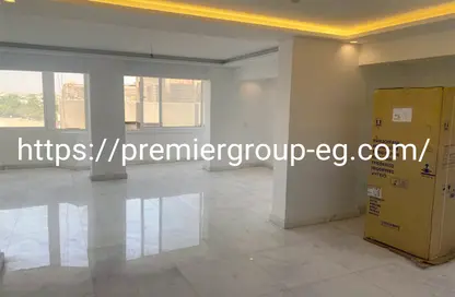 (بنتهاوس  (روف - 3 غرف نوم - 2 حمامات للايجار في شارع 233 - دجلة - حي المعادي - القاهرة