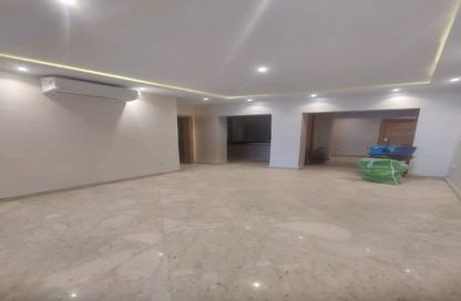 شقة - 3 غرف نوم - 3 حمامات للايجار في ذا كورت ياردز - كمبوندات الشيخ زايد - الشيخ زايد - الجيزة