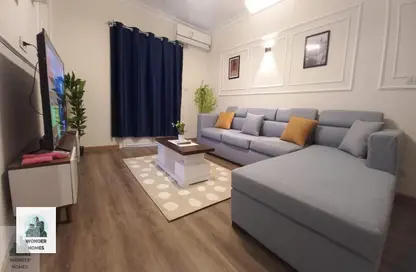 Apartment - 2 Bedrooms - 2 Bathrooms for rent in Degla - Hay El Maadi - Cairo