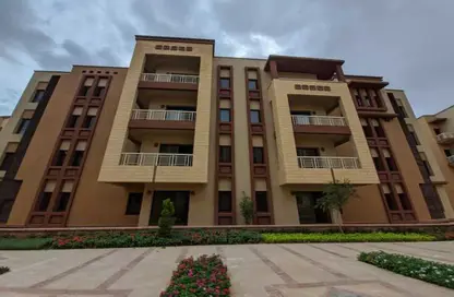 Apartment - 3 Bedrooms - 2 Bathrooms for sale in Green 5 - 6 October Compounds - 6 October City - Giza