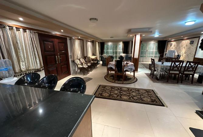 8306851 - Property Image 3