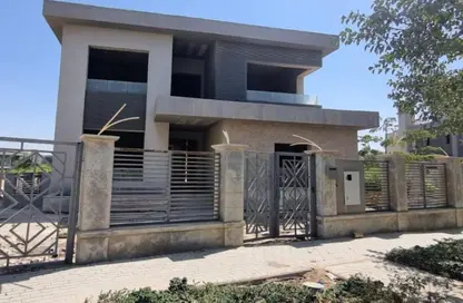 Villa - 5 Bedrooms - 5 Bathrooms for sale in New Giza - Cairo Alexandria Desert Road - 6 October City - Giza
