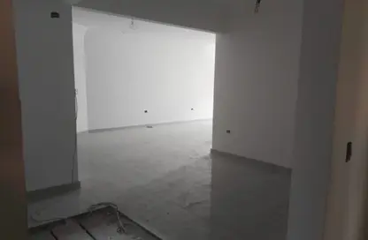 Apartment - 4 Bedrooms - 3 Bathrooms for sale in El Banafseg Apartment Buildings - El Banafseg - New Cairo City - Cairo