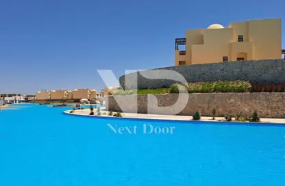 Chalet - 2 Bedrooms - 2 Bathrooms for sale in Makadi Orascom Resort - Makadi - Hurghada - Red Sea