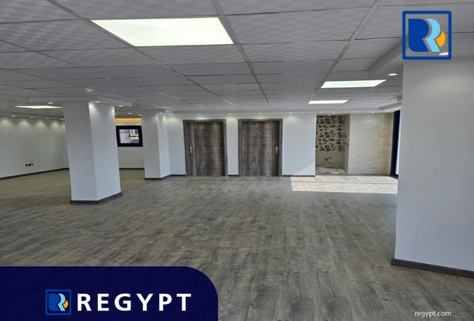 8321613 - Property Image 2