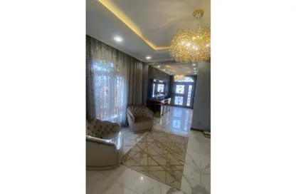 فيلا - 4 غرف نوم - 4 حمامات للايجار في ويست جايت - كمبوندات 6 أكتوبر - مدينة 6 أكتوبر - الجيزة