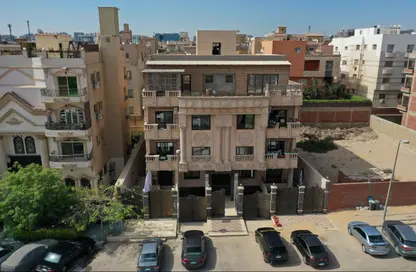 Apartment - 3 Bedrooms - 2 Bathrooms for sale in Bait Alwatan - The 5th Settlement - New Cairo City - Cairo