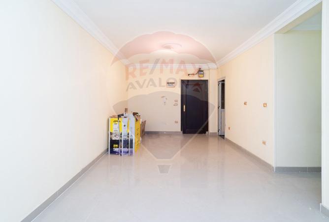 8424649 - Property Image 2