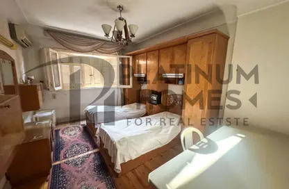 Apartment - 3 Bedrooms - 1 Bathroom for sale in Zezenia - Hay Sharq - Alexandria
