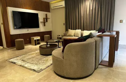 شقة - 3 غرف نوم - 3 حمامات للايجار في شارع محي الدين أبو العز - المهندسين - الجيزة
