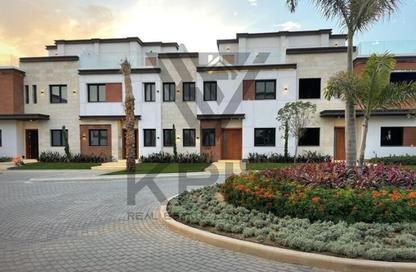 Apartment - 2 Bedrooms - 2 Bathrooms for sale in Azzar - 5th Settlement Compounds - The 5th Settlement - New Cairo City - Cairo