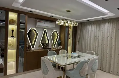 شقة - 2 غرف نوم - 2 حمامات للايجار في ازاد - كمبوندات التجمع الخامس - التجمع الخامس - مدينة القاهرة الجديدة - القاهرة