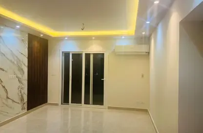 Apartment - 3 Bedrooms - 3 Bathrooms for rent in Al Rehab - New Cairo City - Cairo
