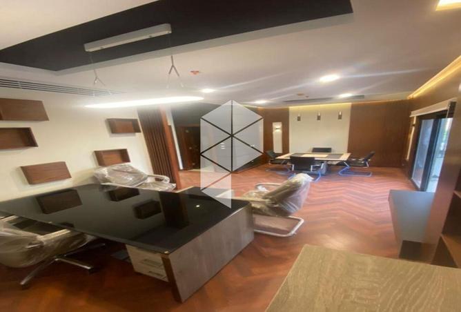 8048142 - Property Image 2