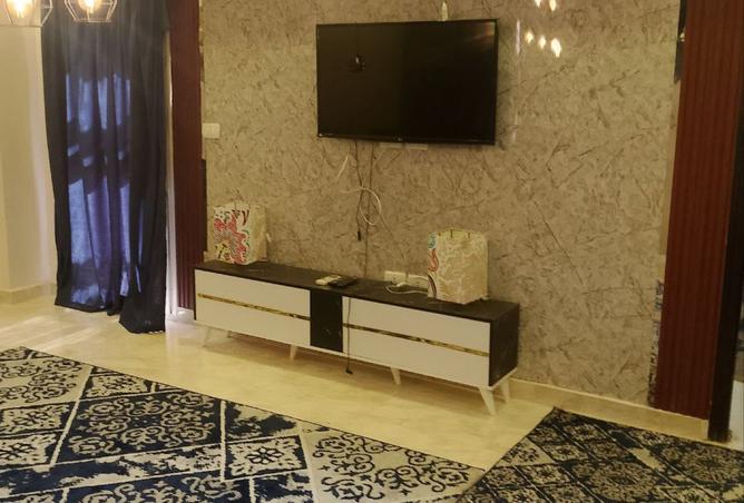 8021773 - Property Image 2